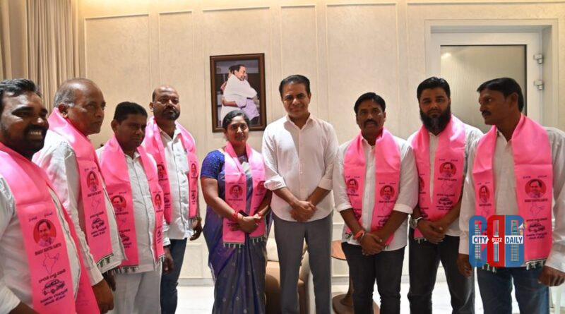 brs-welcomes-former-congress-leaders-banswada