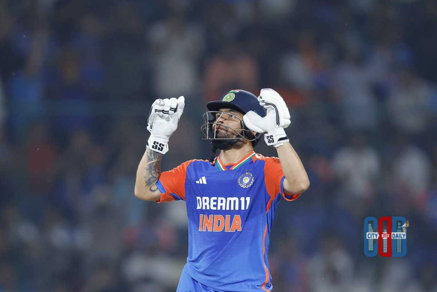 rinku-singh-leaves-for-family-emergency