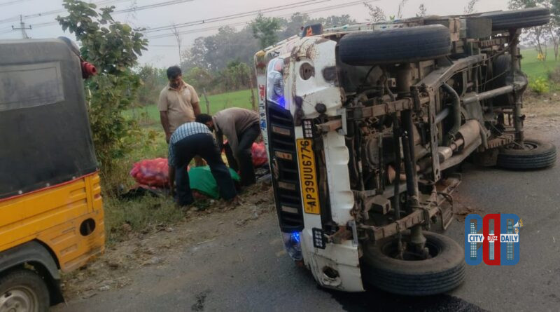 trolley-overturn-nellipaka-aswapuram
