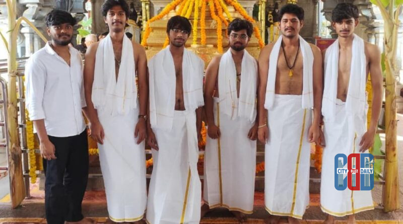 Rescue teams searching for missing BTech students in Godavari river near Bhadrachalam