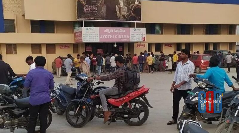 “High Court orders free parking at single-screen theatres, suspends GO 121”