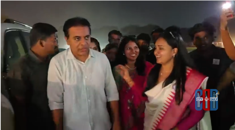 KTR presenting trophies at Women Doctors Cricket League Season 4 finale in Secunderabad Gymkhana Grounds