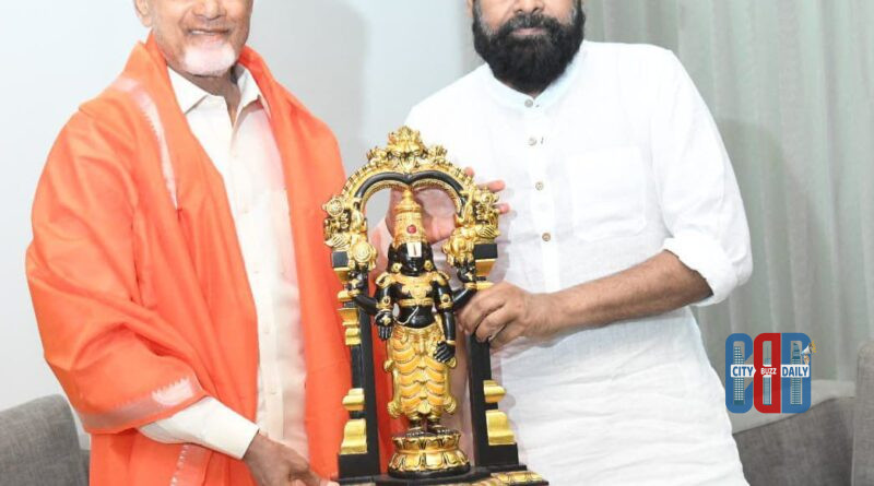 Pawan Kalyan Chandrababu Naidu Meeting at Undavalli residence