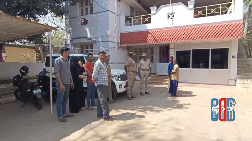 Sanitation worker Selvi returns ₹18 lakh gold jewellery found in garbage in Sivaganga