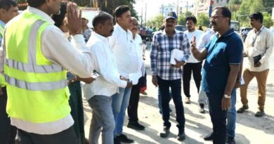 MMC Commissioner inspects waterlogging-hit areas, orders desilting and drain clearance