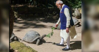 Congress slams PM Modi’s Seychelles visit as ‘Masterly hypocrisy’