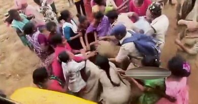 Adivasi podu farmers clash with forest staff in Kothagudem’s Aswapuram mandal