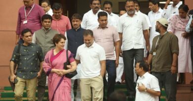 Oppn MPs protest in Parl complex on police action against students, Ram temple donation theft