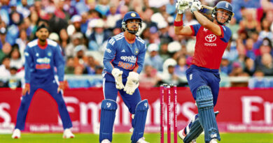 England defeat India in second T20 as Sooryavanshi debut headlines costly Bishnoi over
