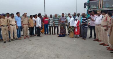 Jagtial police rescue 12 mentally ill and destitute persons under humanitarian drive