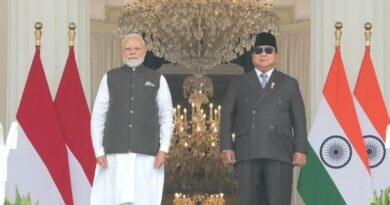 PM Modi accorded grand ceremonial welcome in Indonesia