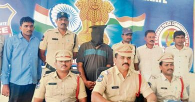 Karepalli police in Khammam arrest gang for defrauding banks, finance firms with fake gold