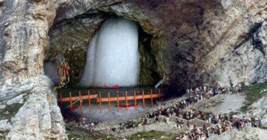 Amarnath Yatra suspended from Jammu as NH-44 remains closed