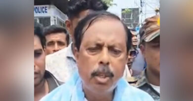 Day after quitting ISF, ex-MLA’s car attacked with crude bombs, bricks in Bengal’s Bhangar