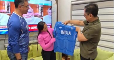 Mirabai Chanu gifts signed jersey to Union Minister Kiren Rijiju after CWG glory