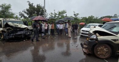 Chhattisgarh: Forest minister Kedar Kashyap escapes unhurt in Bastar SUV crash, six injured