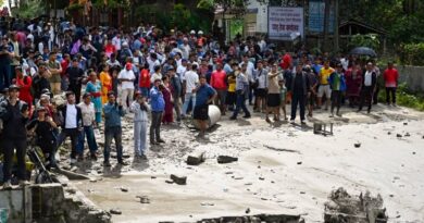 Naidu orders evacuation of Andhra residents stranded in flood-hit Nepal