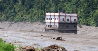 Bihar on alert as Nepal floods raise Gandak surge threat, all 36 barrage gates opened
