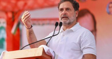 Freedom a responsibility to walk on path of truth, hold Constitution values: Rahul