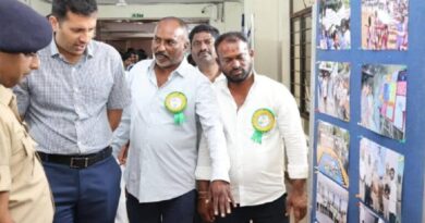 On World Photography Day, Sangareddy Collector stresses role of photographs in news