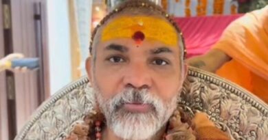 ‘Should give up his anti-Hindu mindset’: Swami Avimukteshwaranand slams Rahul over Manusmriti remarks