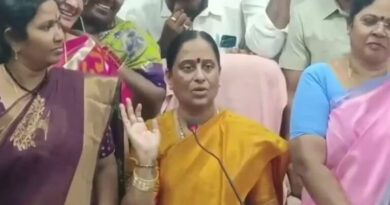 Konda Surekha cautions party opponents against targeting her followers