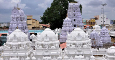Barbers boycott duties at temple town Vemulawada