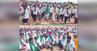 Devarkadra farmers hold padayatra, demand Kalwakurthy project water to save crops
