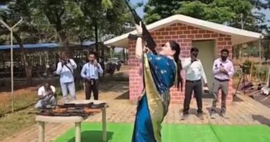 Video of Chhattisgarh SP firing AK-47 during Dussehra ritual triggers safety debate