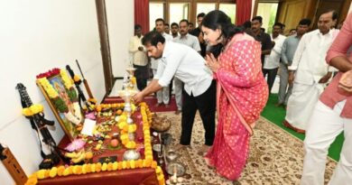 KTR, Harish Rao extend Dasara greetings to Telangana