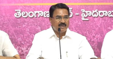 BRS blames power outages for withering paddy crops in Palamuru