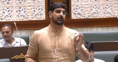 Kaushik Reddy denies threatening Kadiyam, seeks review of full Assembly video