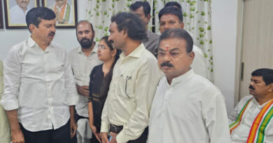 Minister Ponguleti assures support to deceased manager’s family